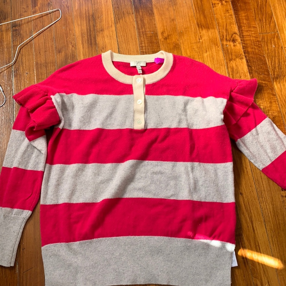 Joie ruffle arm wool and cashmere sweater. NWOT . Retail 120 - Picture 5 of 9